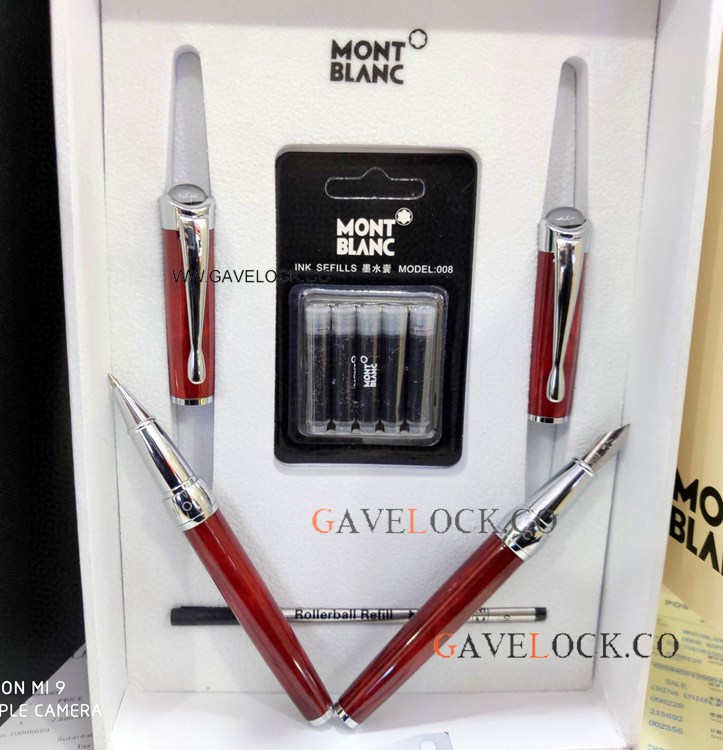 Set with Mont Blanc Etoile Rollerball and Fountain Pen